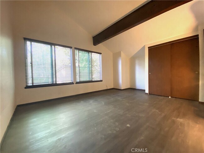 Building Photo - 27721 Peninsula Dr