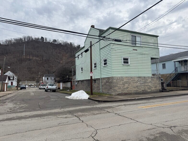 Building Photo - 4400 Jacob St