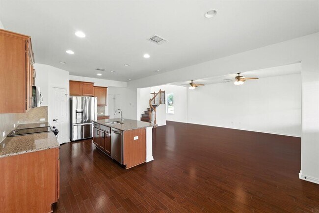 Building Photo - 16300 Travesia Way