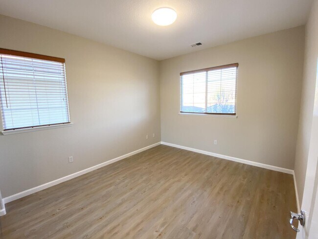Building Photo - 2774 Gilham Ct