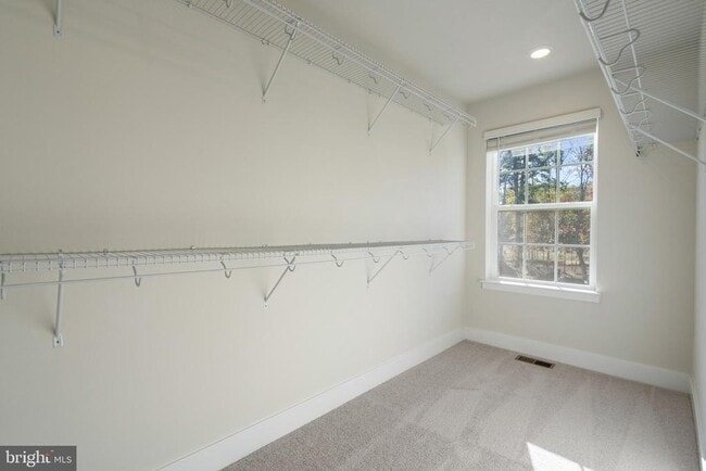 Building Photo - 520 Downswing Rd