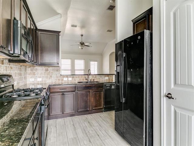 Building Photo - 600 Pollyann Trl