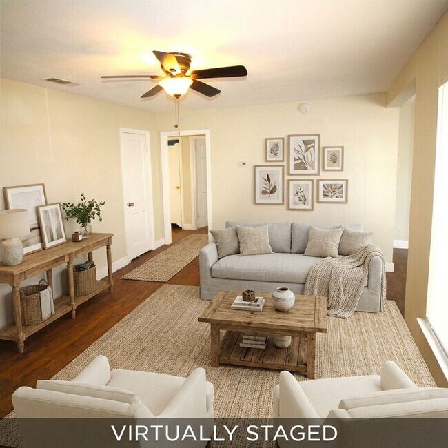 Building Photo - 905 Estelle Ave