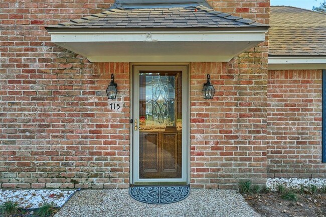 Building Photo - 715 Baltic Ln