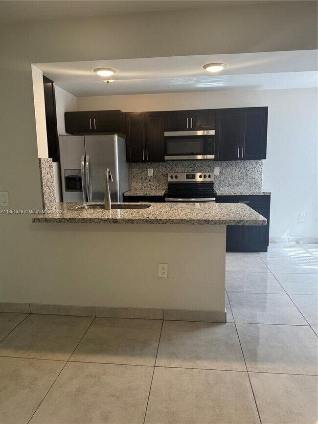 Building Photo - 4666 NW 97th Pl