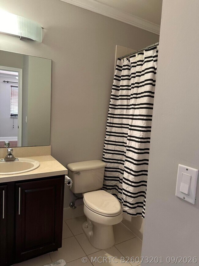 Building Photo - 1044 Arezzo Cir