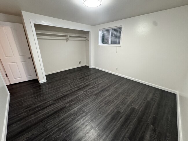 Building Photo - 912 SW 118th St