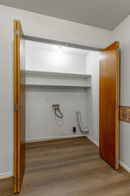 Building Photo - 82 Eastwood Ct