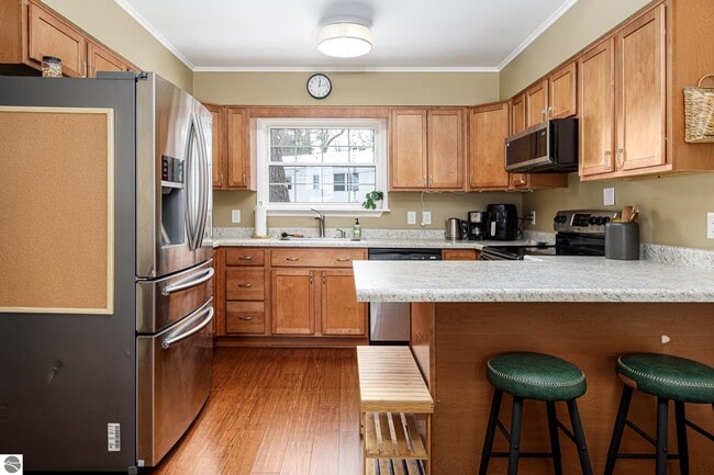 Building Photo - 1704 Comanche St