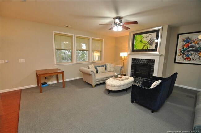Building Photo - 300 Lime Creek Ct