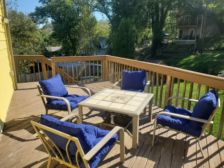 Building Photo - 1136 Park Ave