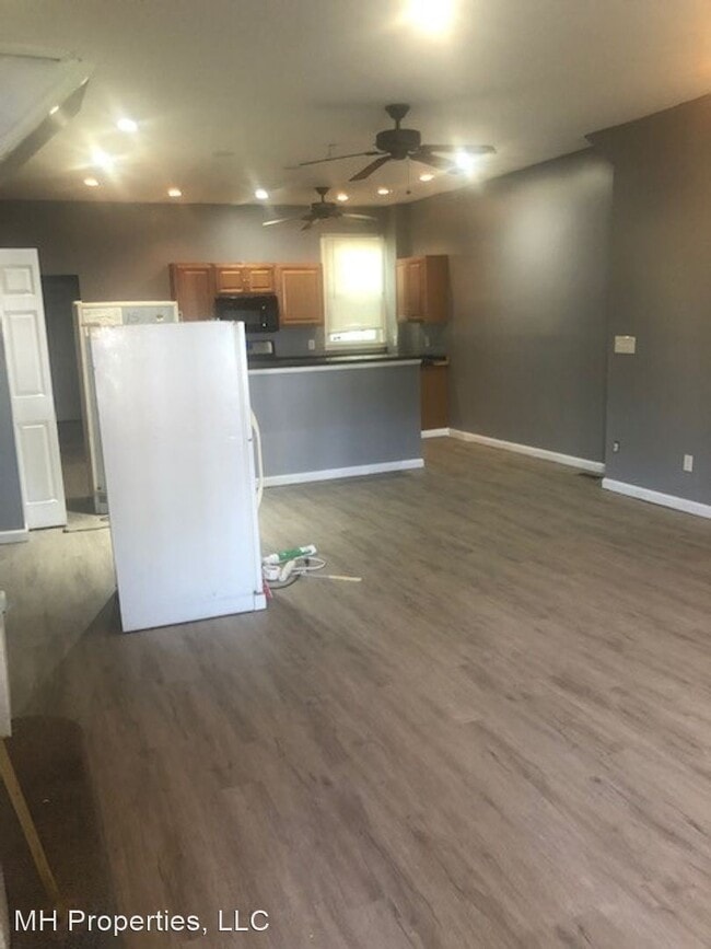 Building Photo - 4 br, 2 bath House - 2907 Rockrose ave