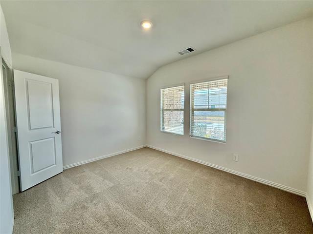 Building Photo - 409 Loch Dr