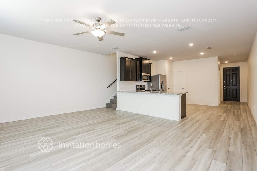 Building Photo - 734 Bonnet Trl