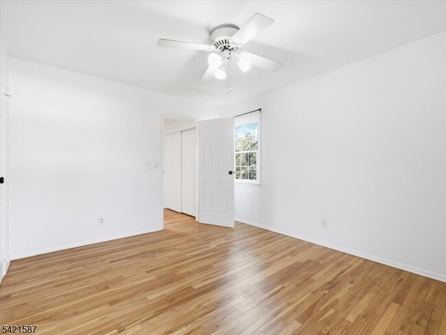 Building Photo - 115 Pitney Pl