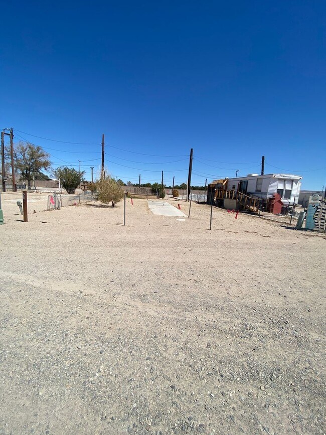 Building Photo - Sands Mobile Park