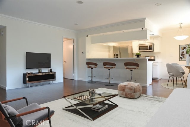 Primary Photo - 2700 Cahuenga Blvd
