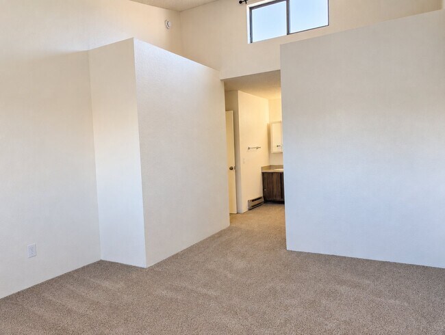 Building Photo - 2345 Tripp Dr