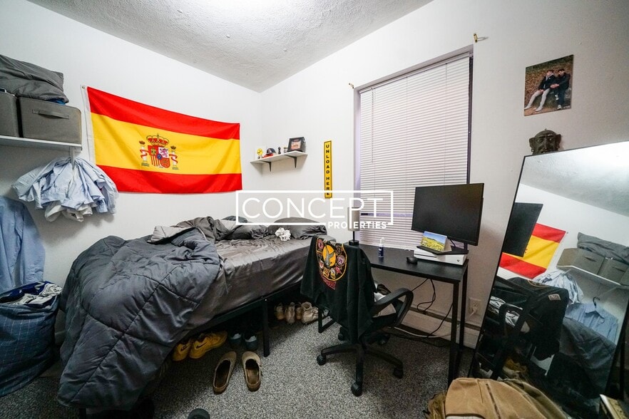 Building Photo - 610 Columbus Ave