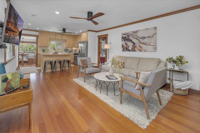 Building Photo - 1072 Johnson Ave