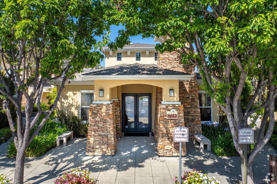 Building Photo - de Tolosa Ranch Apartments