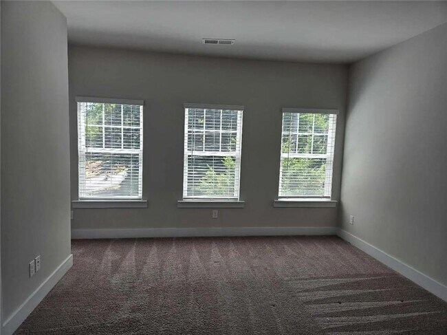 Building Photo - 3752 Oxford Cir