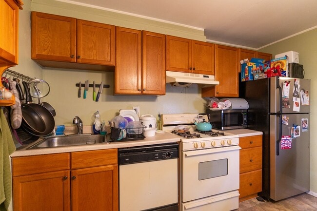 Building Photo - Pennsport 1st fl one bedroom