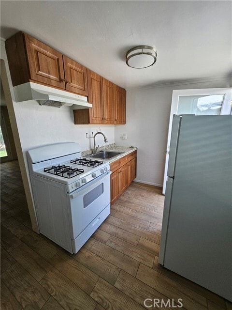 Building Photo - 14914 Denker Ave