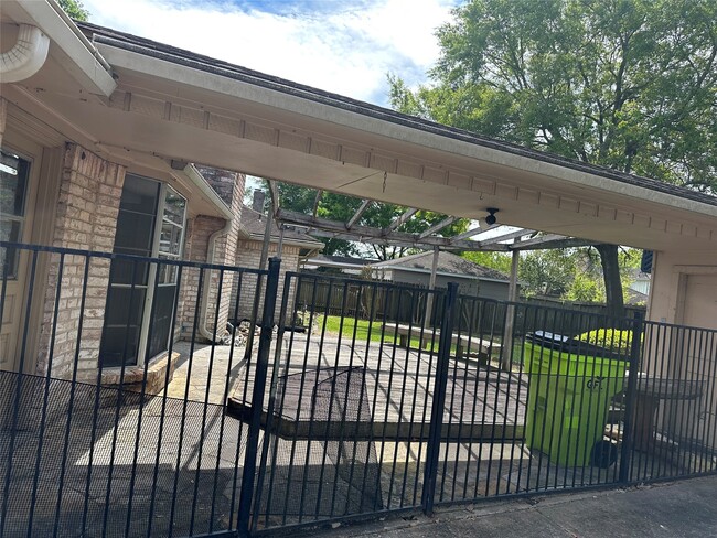 Building Photo - 3146 Bonney Briar Dr