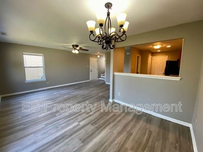 Building Photo - 16736 Aulton Dr