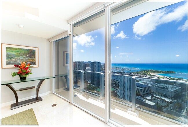 Building Photo - 1296 Kapiolani Blvd