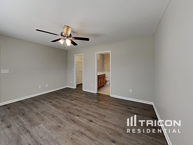 Building Photo - 206 Water Ridge Ave