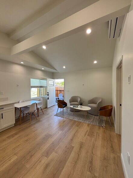 Building Photo - 6038 Maury Ave