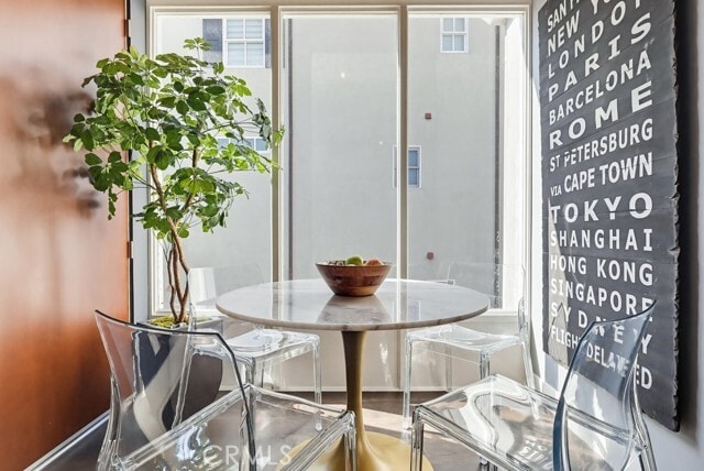 Building Photo - 6713 E Ocean Blvd