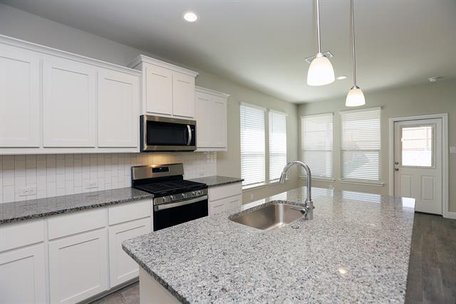 Building Photo - 708 Castlebar Ct