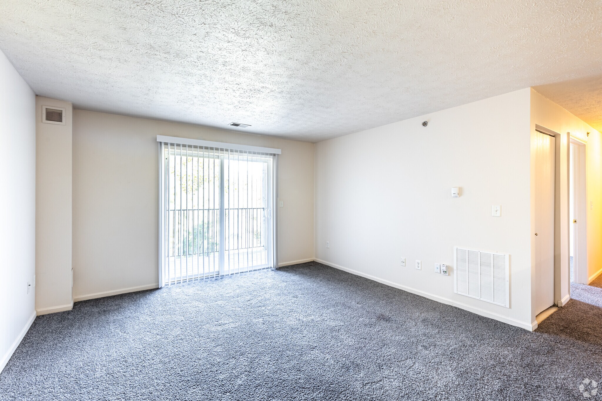 Crooked Creek Apartments 8101 N Thomas Meyers Dr Kansas City MO 64118