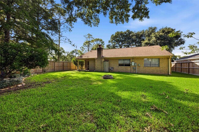 Building Photo - 16202 Mill Point Dr
