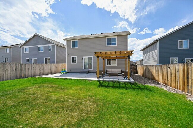 Building Photo - 6437 Vedder Dr