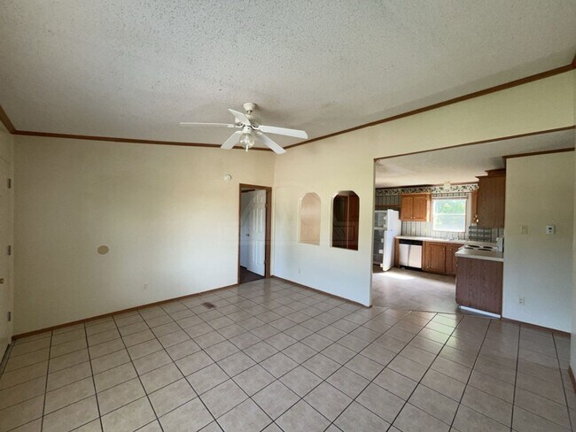 Building Photo - 3100 Cantabrian Dr