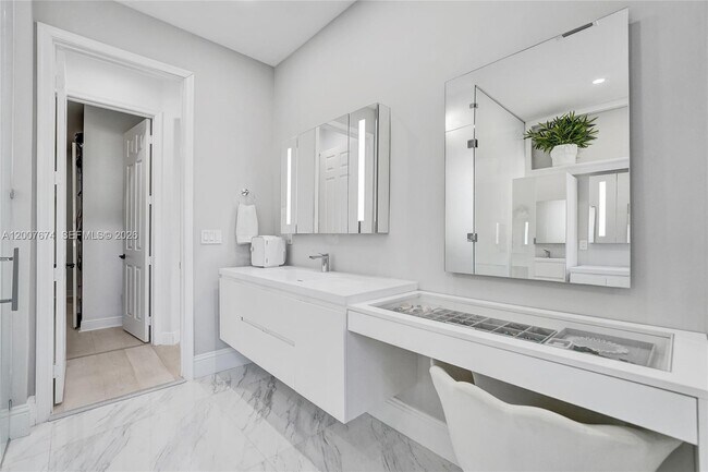 Building Photo - 2740 NW 83rd Terrace