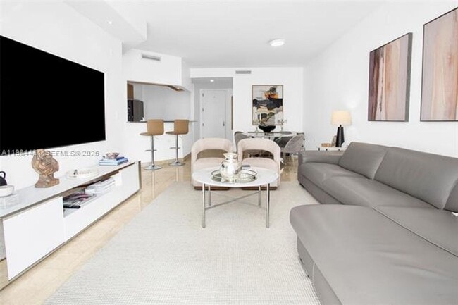 Building Photo - 801 Brickell Key Blvd