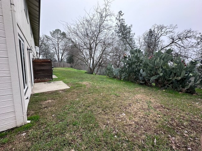 Building Photo - VALL5361