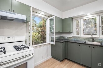 Building Photo - Emmet Terrace Triplex