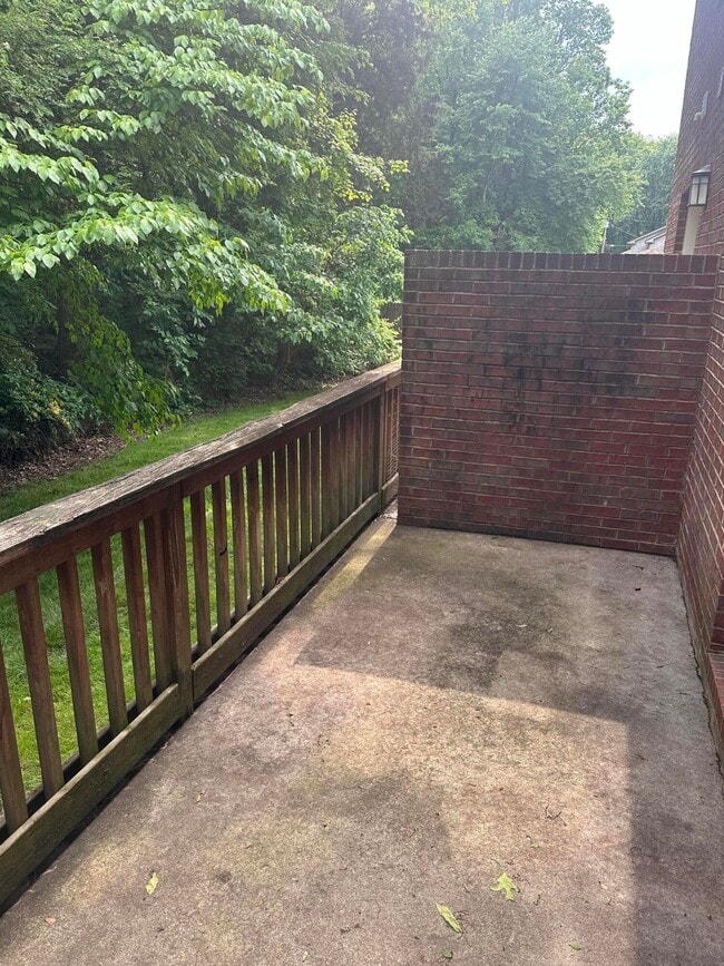 Building Photo - 1017 Smither Dr