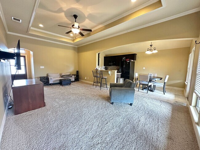 Building Photo - 3825 Pickering Pass Dr