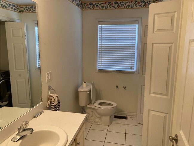 Building Photo - 12 Trevor Trail