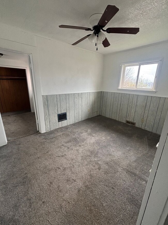 Building Photo - 712 E Reynolds St