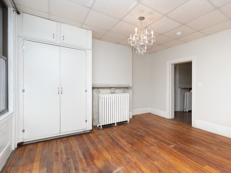 Building Photo - 289 Meridian St