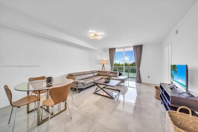Building Photo - 50 Biscayne Blvd