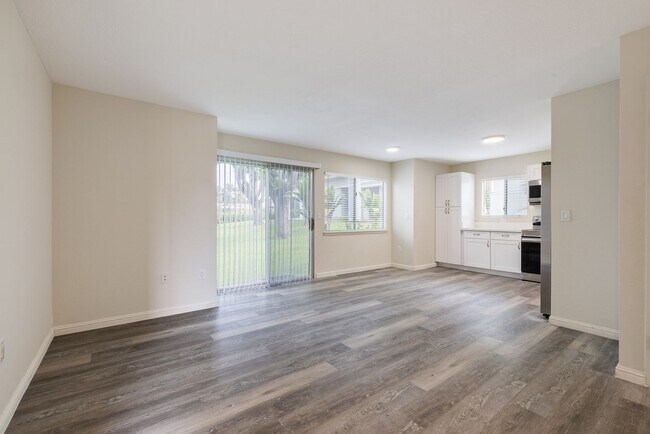 Building Photo - ~Pet Friendly - 2 bed /1 bath w/ 2 parking - Mililani Mauka~